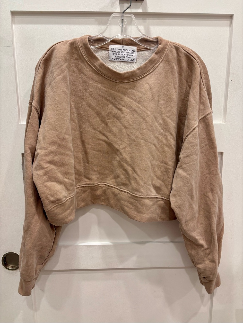 Stylenanda Cropped Crewneck Boxy Sweatshirt in Dusty Rose